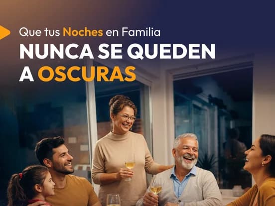 Anuncio de Enertek para redes con una cena familiar y el titular “Nunca se queden a oscuras”